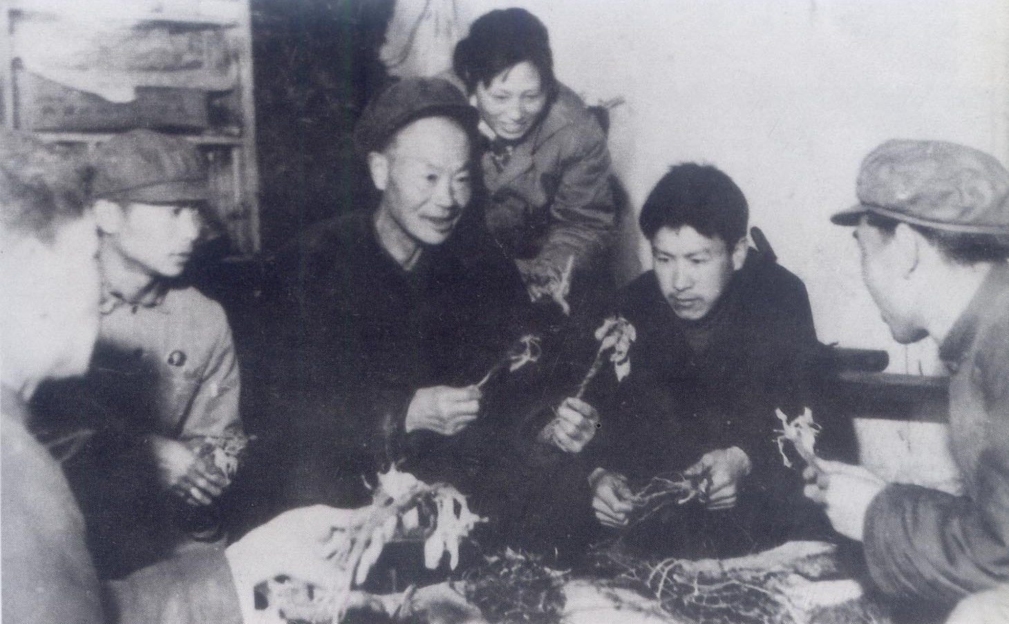 王家成带徒传艺.jpg